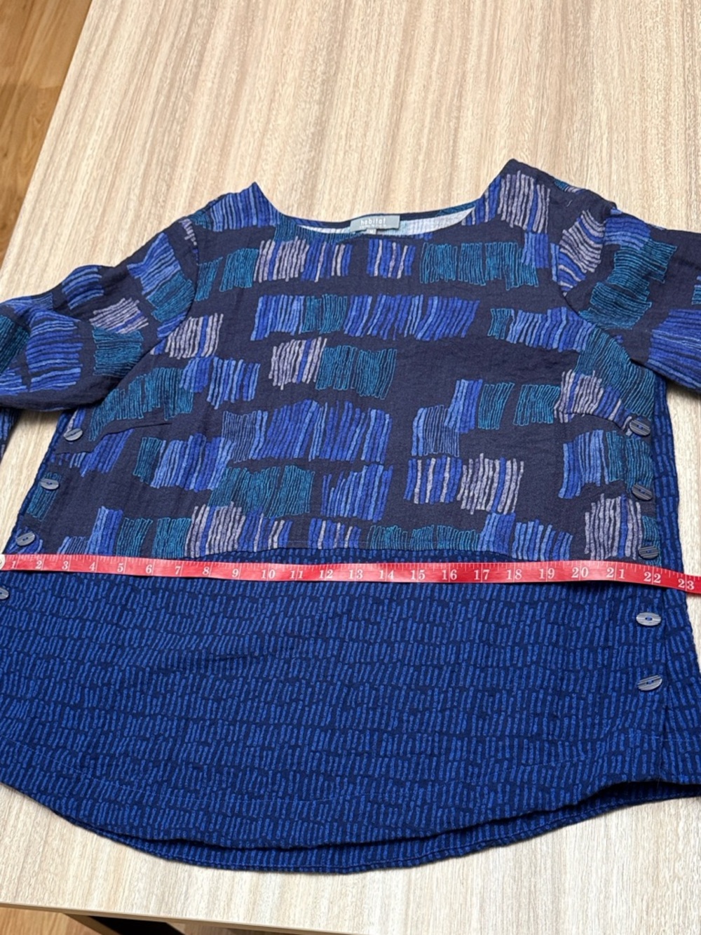 Habitat Patch Hi Long Sleeve Blouse / Tee Size Medium Blue Pattern - Picture 8 of 10